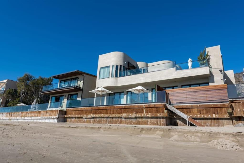 Malibu Sand Carbon Beach Suites Buitenkant foto