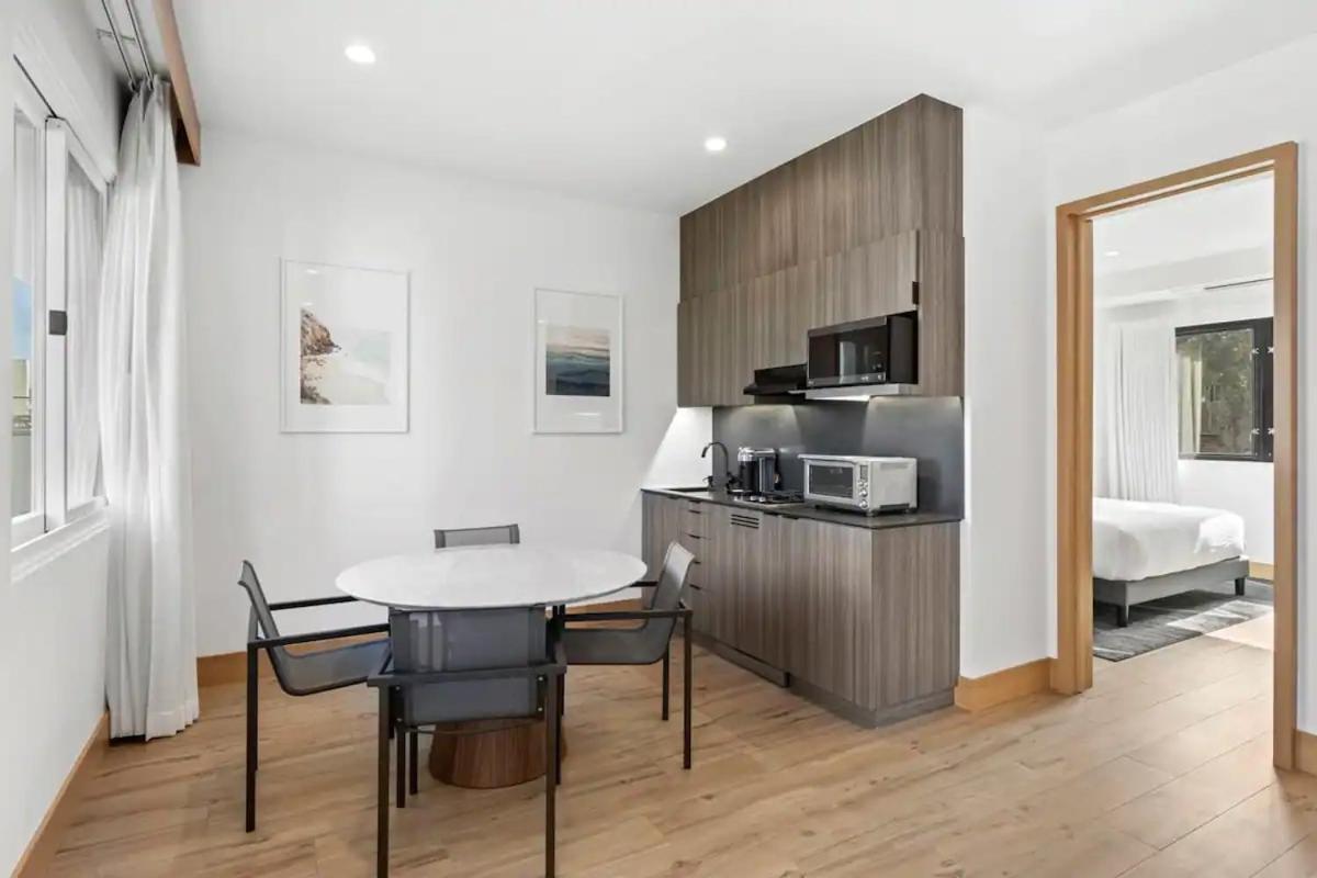 Malibu Sand Carbon Beach Suites Buitenkant foto