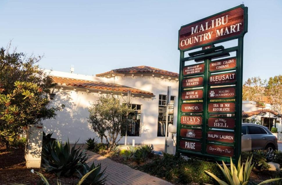 Malibu Sand Carbon Beach Suites Buitenkant foto