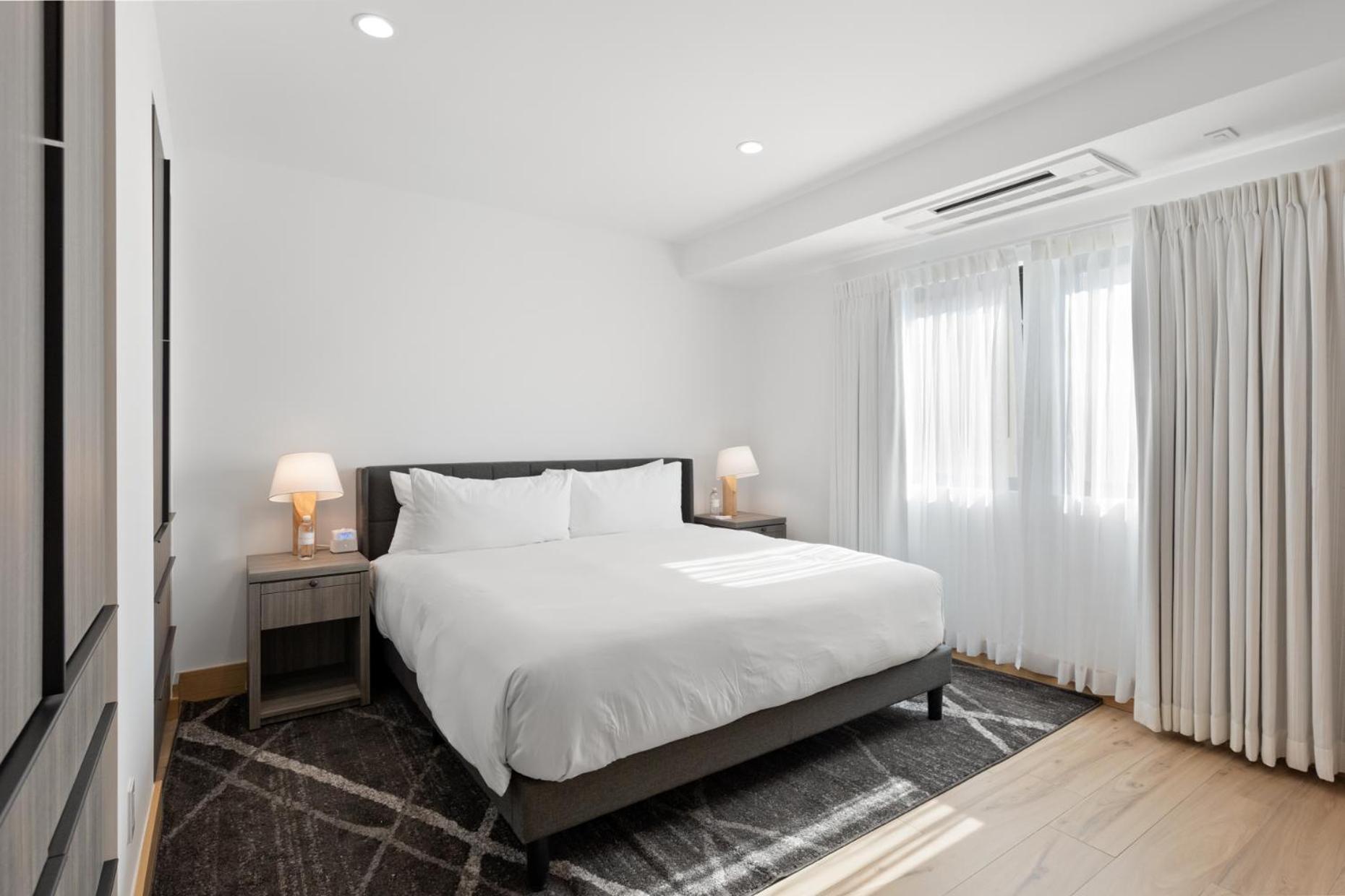 Malibu Sand Carbon Beach Suites Buitenkant foto