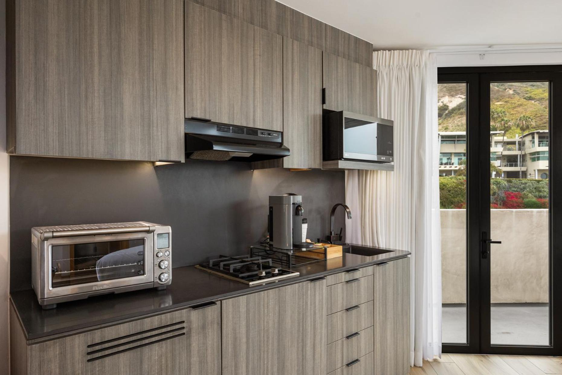 Malibu Sand Carbon Beach Suites Buitenkant foto